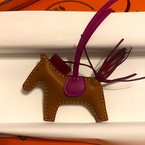 **SOLD** Hermes Rodeo Gold+ Rubis color pm size